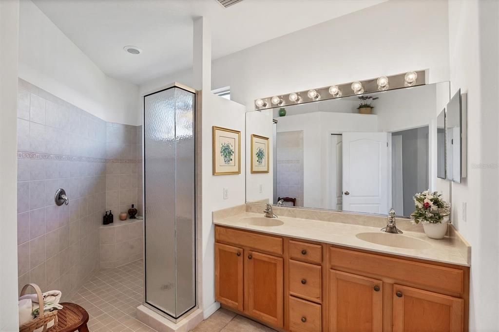 For Sale: $460,000 (3 beds, 2 baths, 2147 Square Feet)