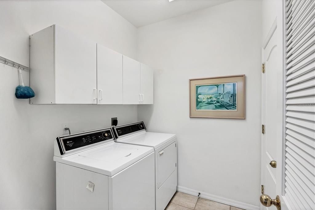For Sale: $460,000 (3 beds, 2 baths, 2147 Square Feet)
