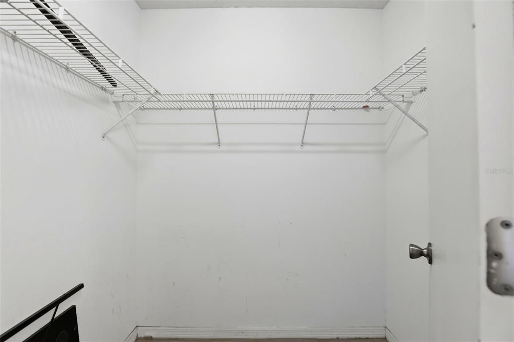 For Sale: $368,000 (3 beds, 2 baths, 1566 Square Feet)