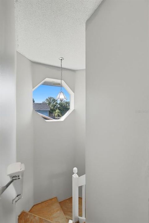 For Sale: $368,000 (3 beds, 2 baths, 1566 Square Feet)