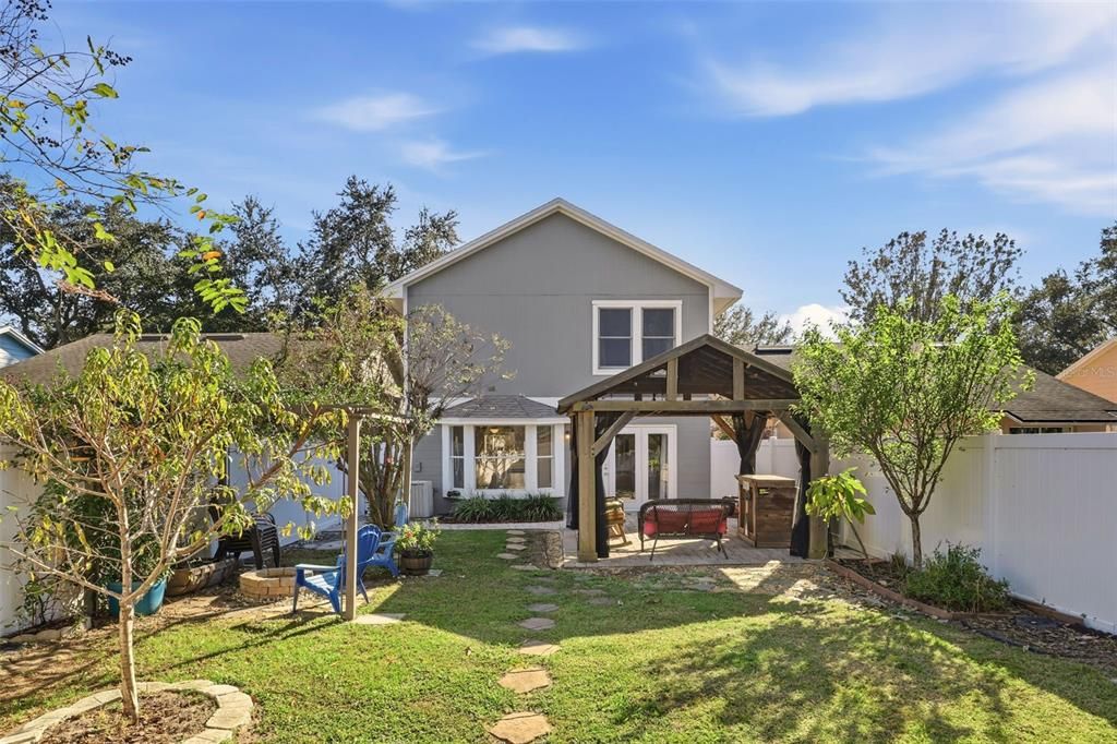 For Sale: $368,000 (3 beds, 2 baths, 1566 Square Feet)