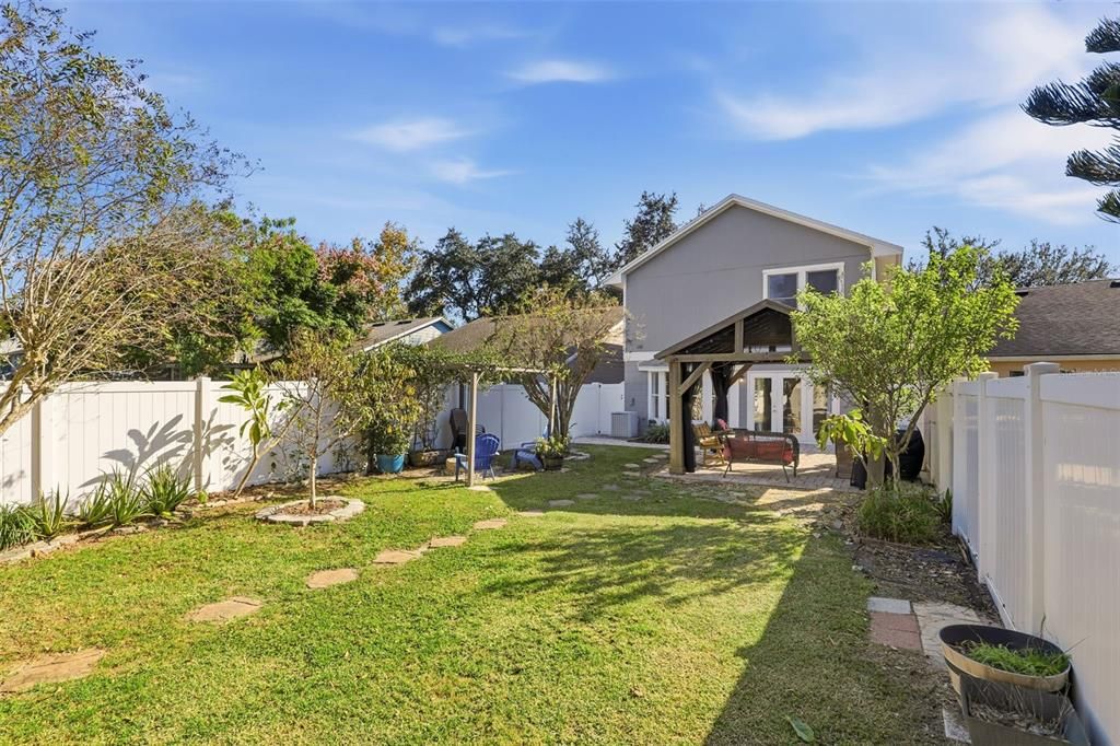 For Sale: $368,000 (3 beds, 2 baths, 1566 Square Feet)