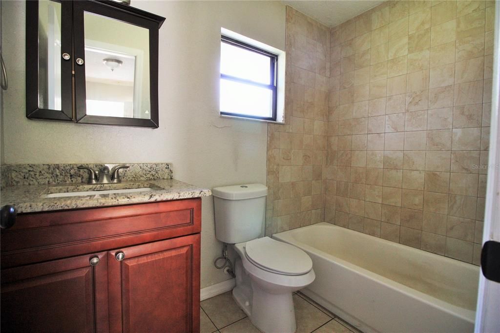 En Renta: $1,225 (2 camas, 1 baños, 784 Pies cuadrados)