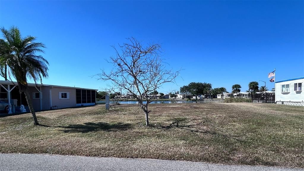 For Sale: $39,900 (0.13 acres)