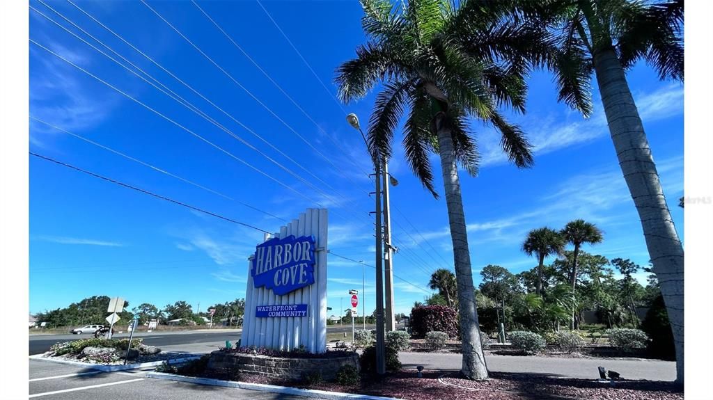 For Sale: $39,900 (0.13 acres)