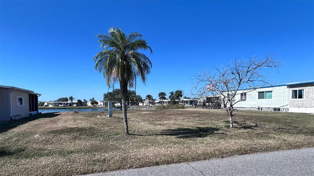 For Sale: $39,900 (0.13 acres)