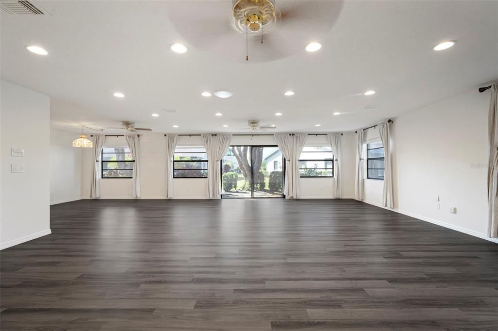 待售: $174,900 (2 贝兹, 2 浴室, 1857 平方英尺)