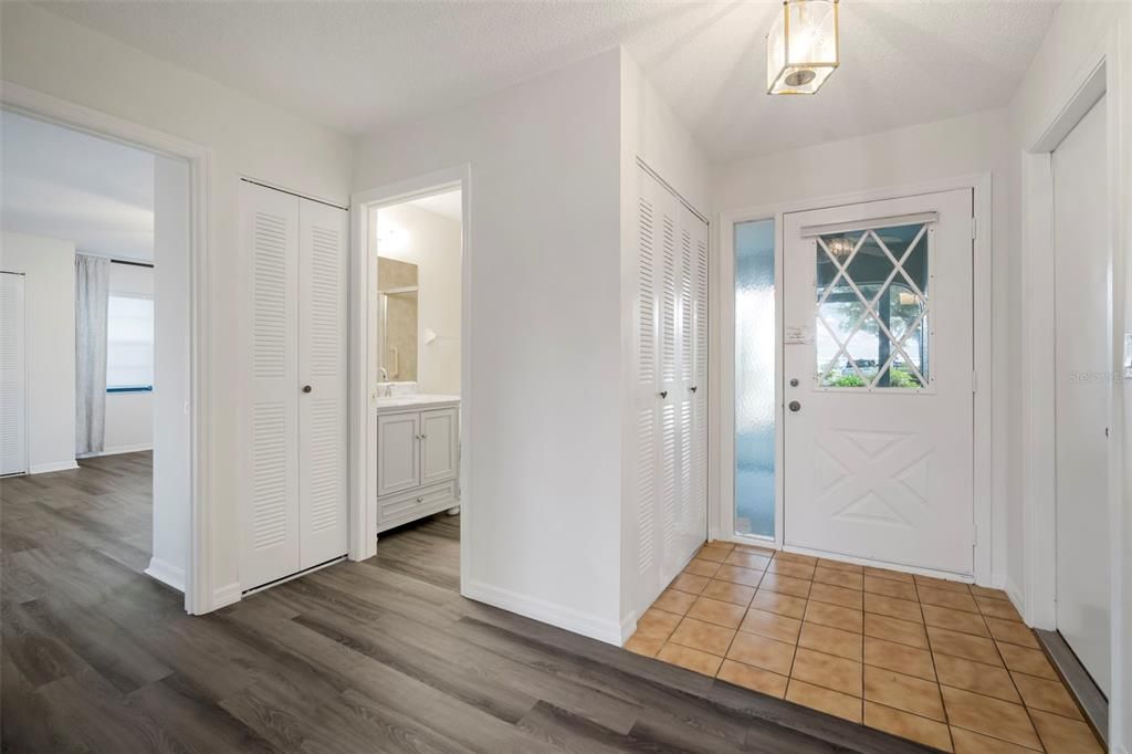 待售: $174,900 (2 贝兹, 2 浴室, 1857 平方英尺)