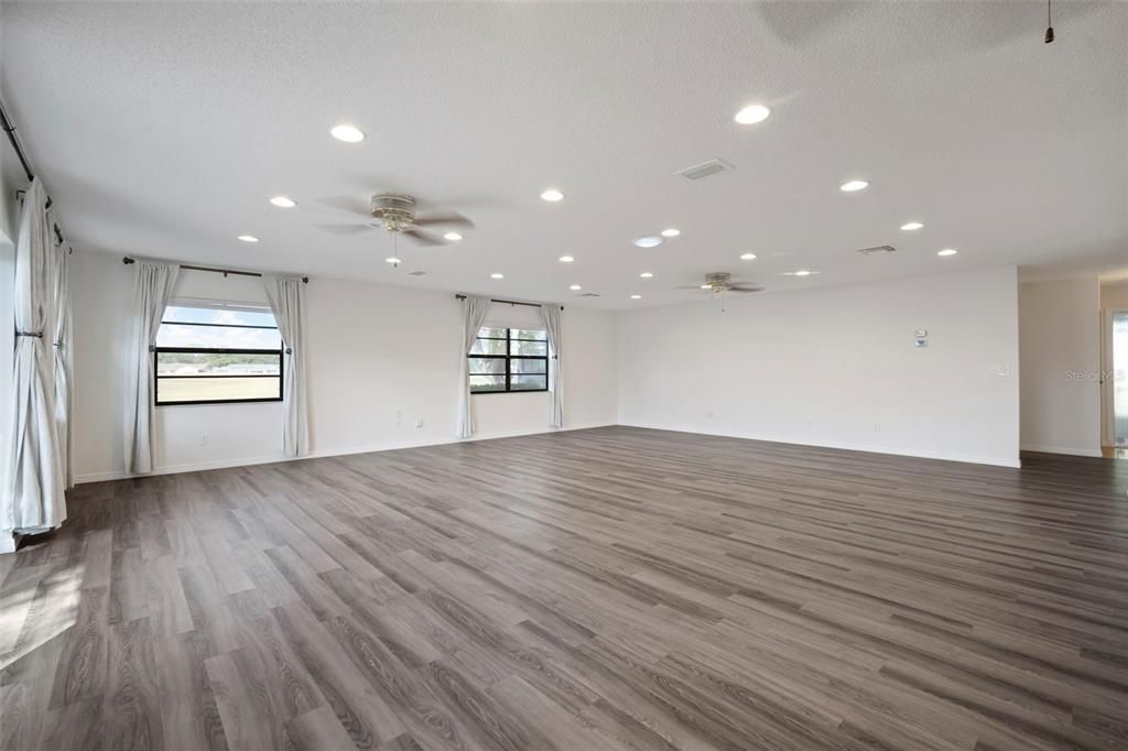 待售: $174,900 (2 贝兹, 2 浴室, 1857 平方英尺)