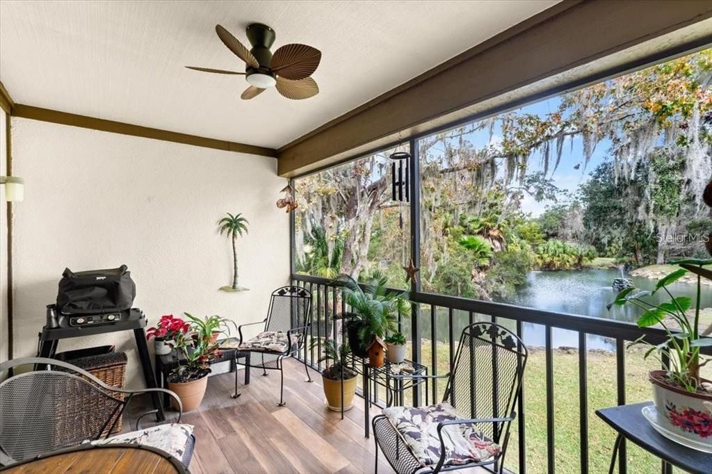 На продажу: $195,000 (2 спален, 2 ванн, 1006 Квадратных фут)