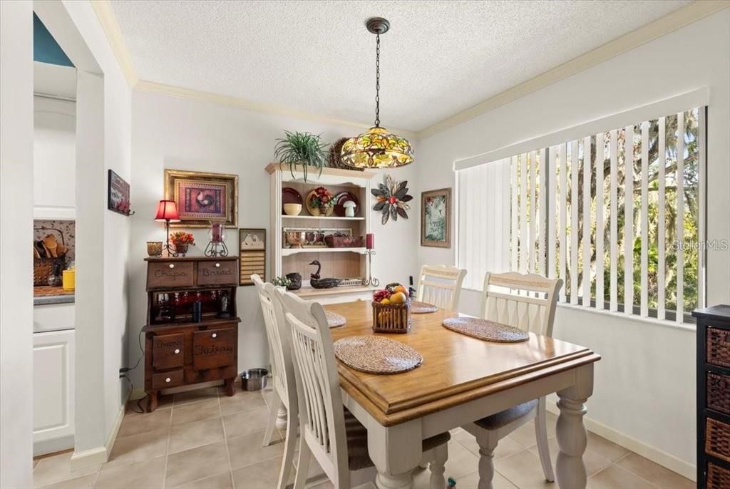 На продажу: $195,000 (2 спален, 2 ванн, 1006 Квадратных фут)