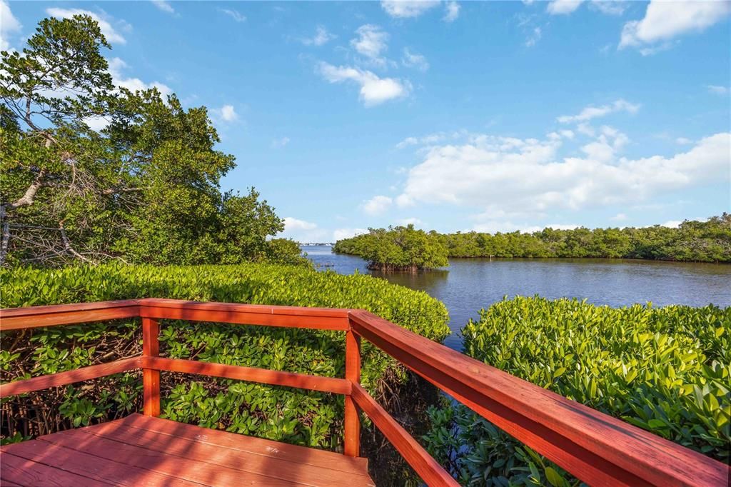 For Sale: $484,900 (2 beds, 2 baths, 1120 Square Feet)