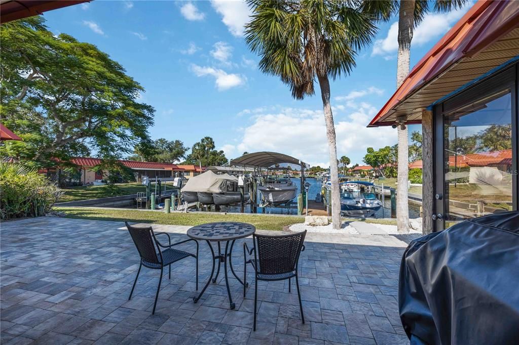 For Sale: $484,900 (2 beds, 2 baths, 1120 Square Feet)