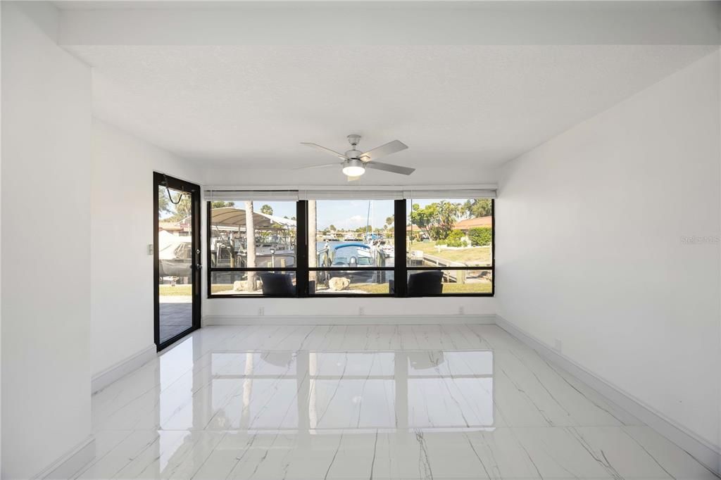 For Sale: $484,900 (2 beds, 2 baths, 1120 Square Feet)