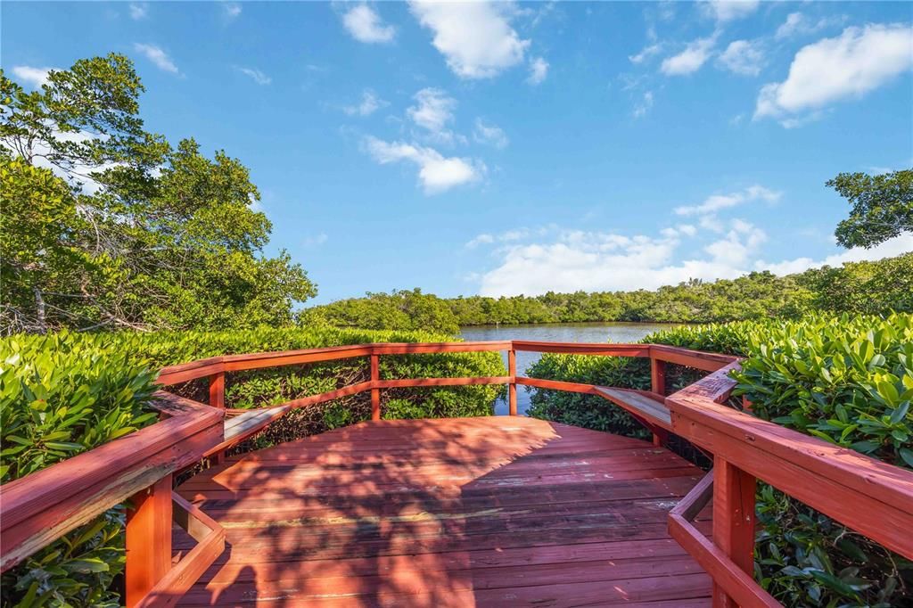 For Sale: $484,900 (2 beds, 2 baths, 1120 Square Feet)