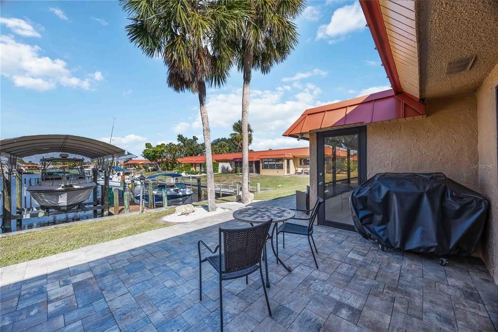 For Sale: $484,900 (2 beds, 2 baths, 1120 Square Feet)