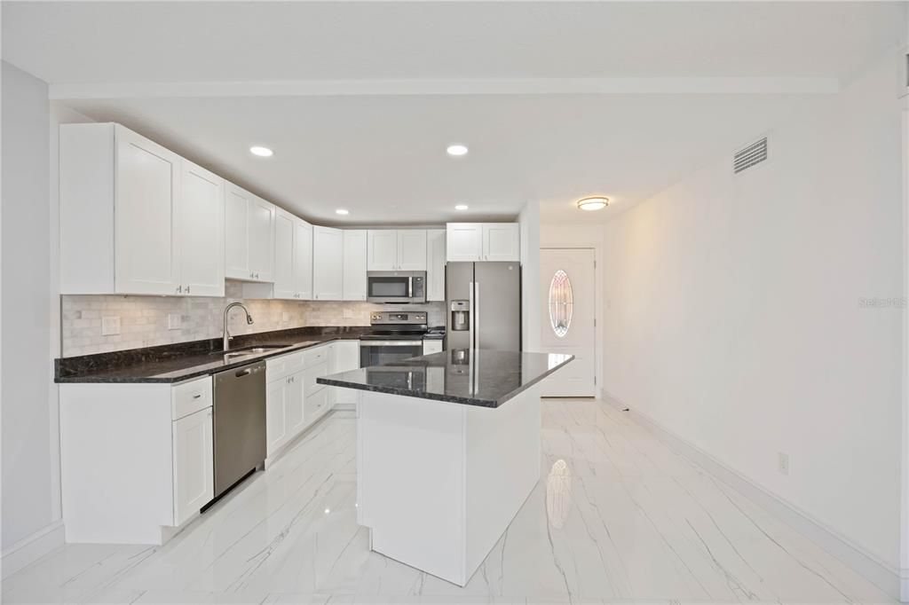 For Sale: $484,900 (2 beds, 2 baths, 1120 Square Feet)