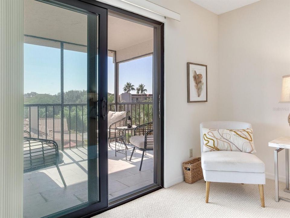 For Sale: $429,000 (2 beds, 2 baths, 1550 Square Feet)