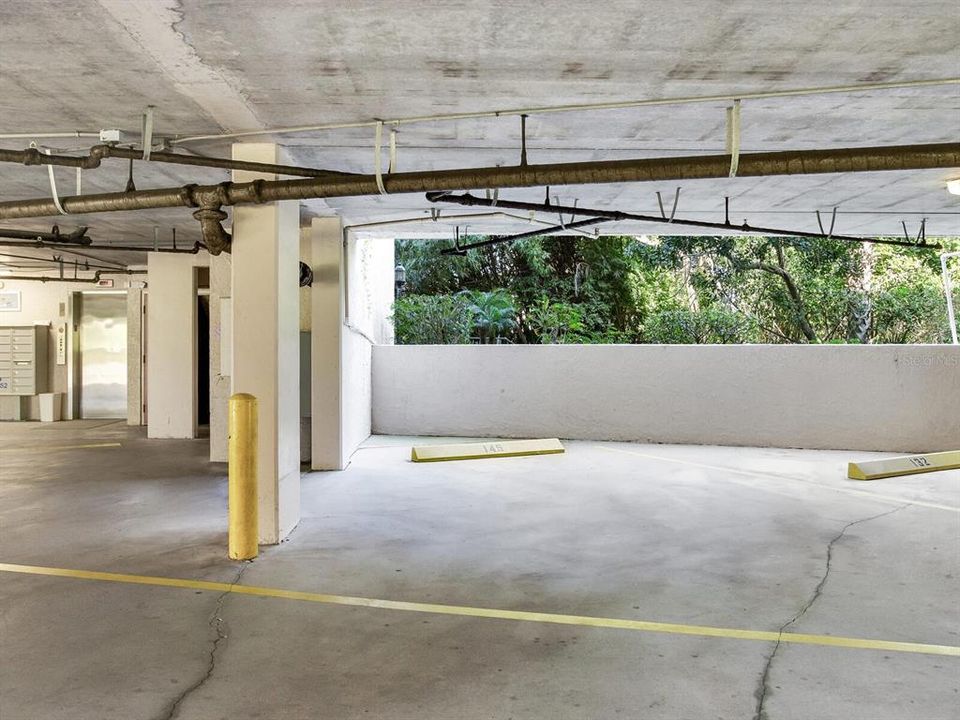 For Sale: $429,000 (2 beds, 2 baths, 1550 Square Feet)