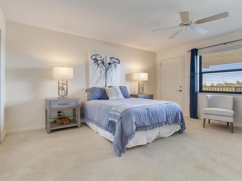 For Sale: $429,000 (2 beds, 2 baths, 1550 Square Feet)