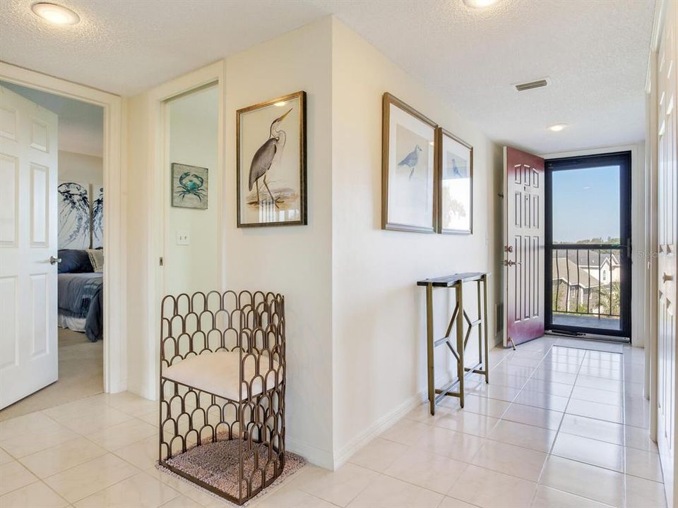 For Sale: $429,000 (2 beds, 2 baths, 1550 Square Feet)