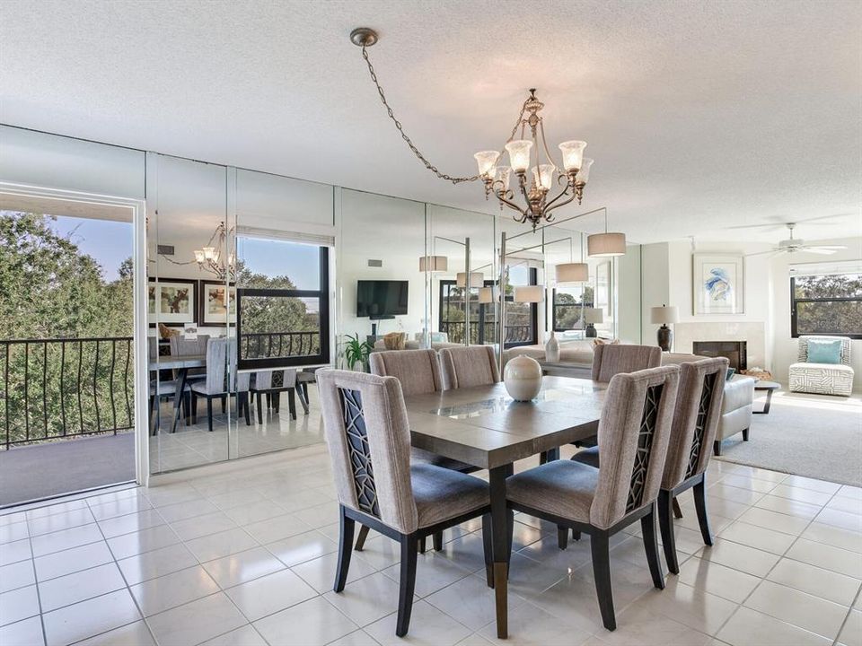 For Sale: $429,000 (2 beds, 2 baths, 1550 Square Feet)