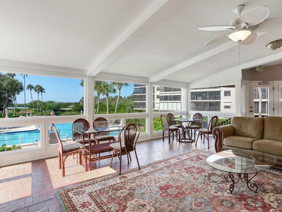 For Sale: $429,000 (2 beds, 2 baths, 1550 Square Feet)