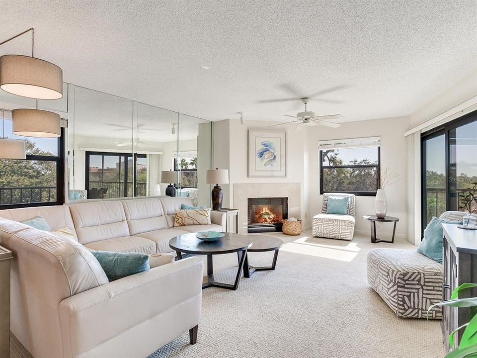 For Sale: $429,000 (2 beds, 2 baths, 1550 Square Feet)