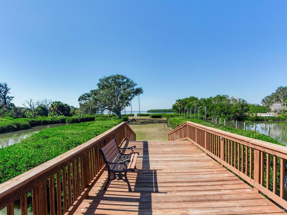 For Sale: $429,000 (2 beds, 2 baths, 1550 Square Feet)