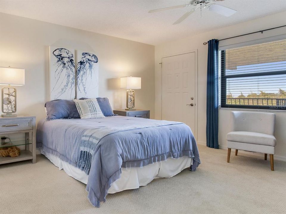 For Sale: $429,000 (2 beds, 2 baths, 1550 Square Feet)