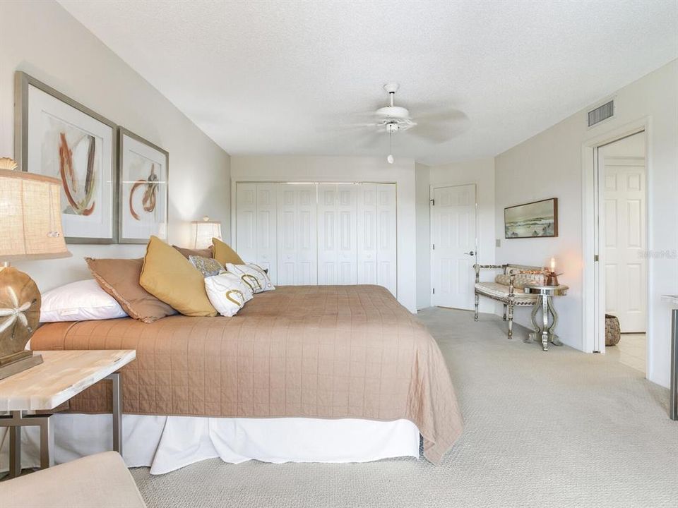 For Sale: $429,000 (2 beds, 2 baths, 1550 Square Feet)