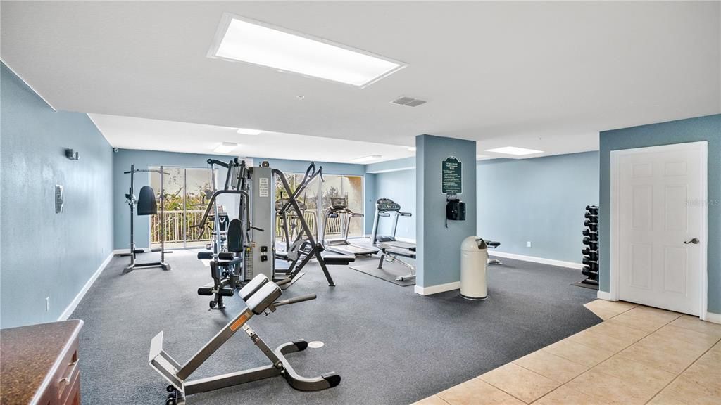 待售: $385,000 (2 贝兹, 2 浴室, 1810 平方英尺)