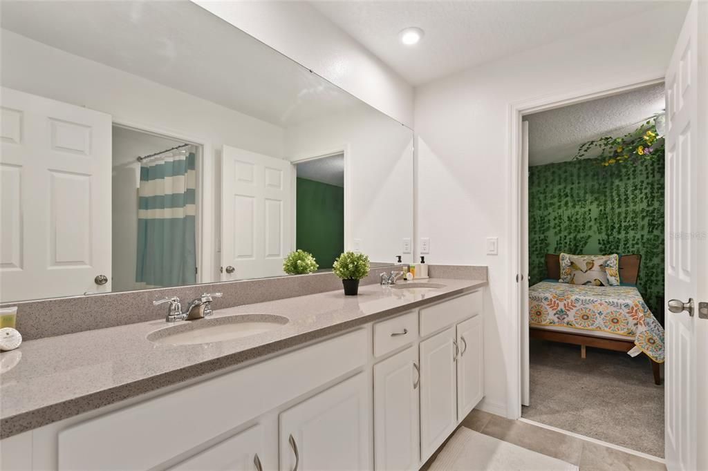 待售: $699,000 (7 贝兹, 6 浴室, 3533 平方英尺)