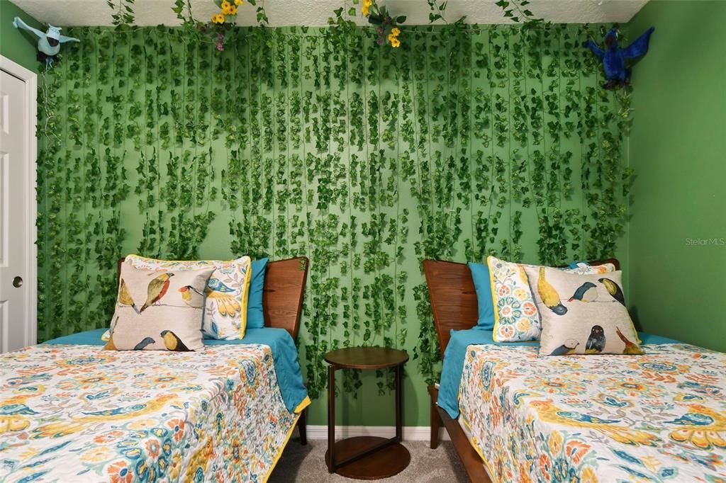 待售: $699,000 (7 贝兹, 6 浴室, 3533 平方英尺)