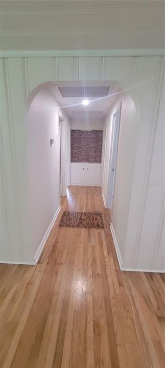 For Rent: $1,750 (3 beds, 1 baths, 924 Square Feet)