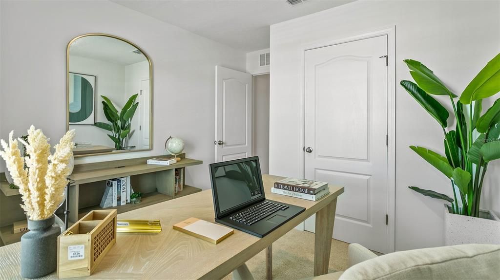 Active With Contract: $283,990 (3 beds, 2 baths, 1308 Square Feet)