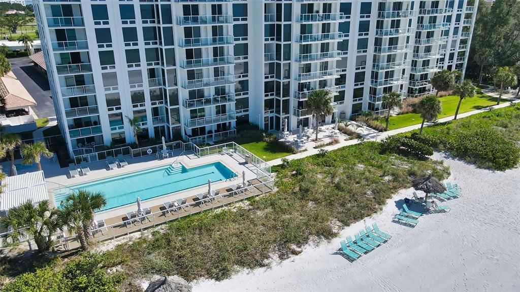 For Sale: $1,595,000 (2 beds, 2 baths, 1470 Square Feet)