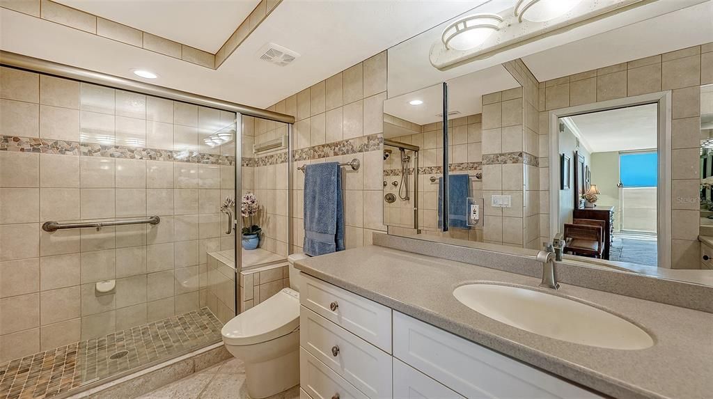 For Sale: $1,595,000 (2 beds, 2 baths, 1470 Square Feet)