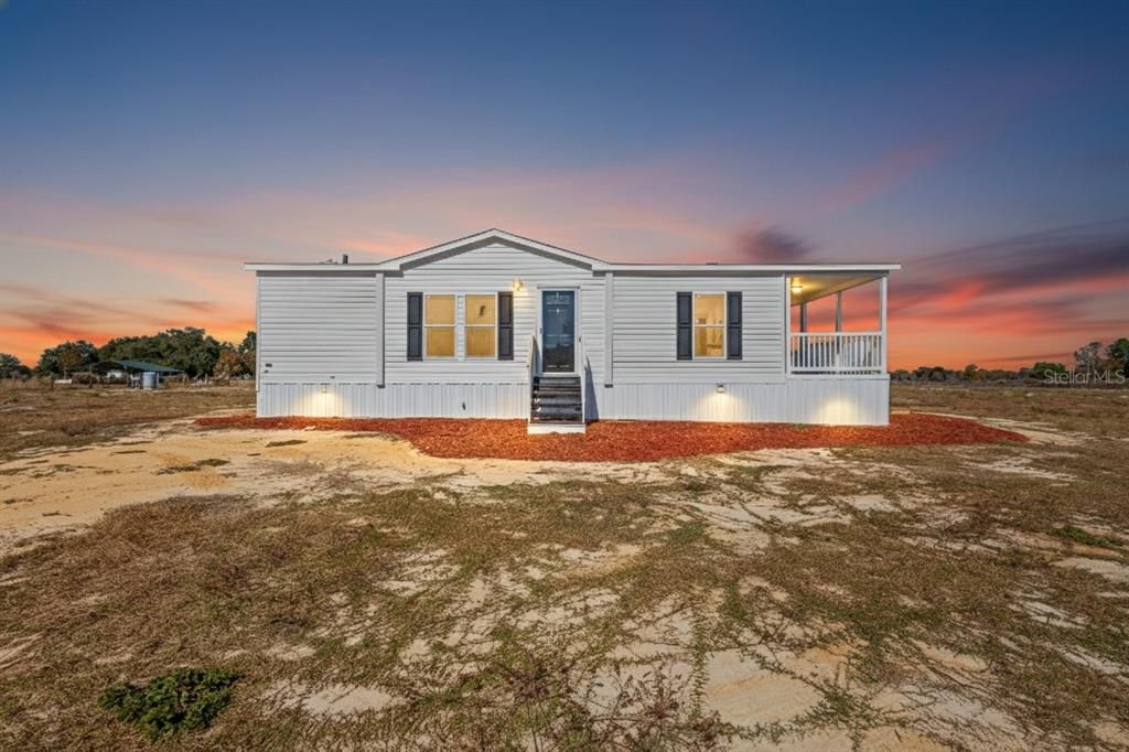 На продажу: $355,000 (2 спален, 2 ванн, 840 Квадратных фут)