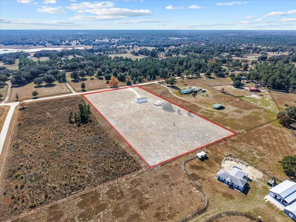 На продажу: $355,000 (2 спален, 2 ванн, 840 Квадратных фут)