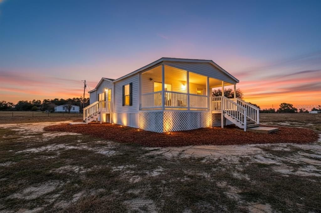 На продажу: $355,000 (2 спален, 2 ванн, 840 Квадратных фут)