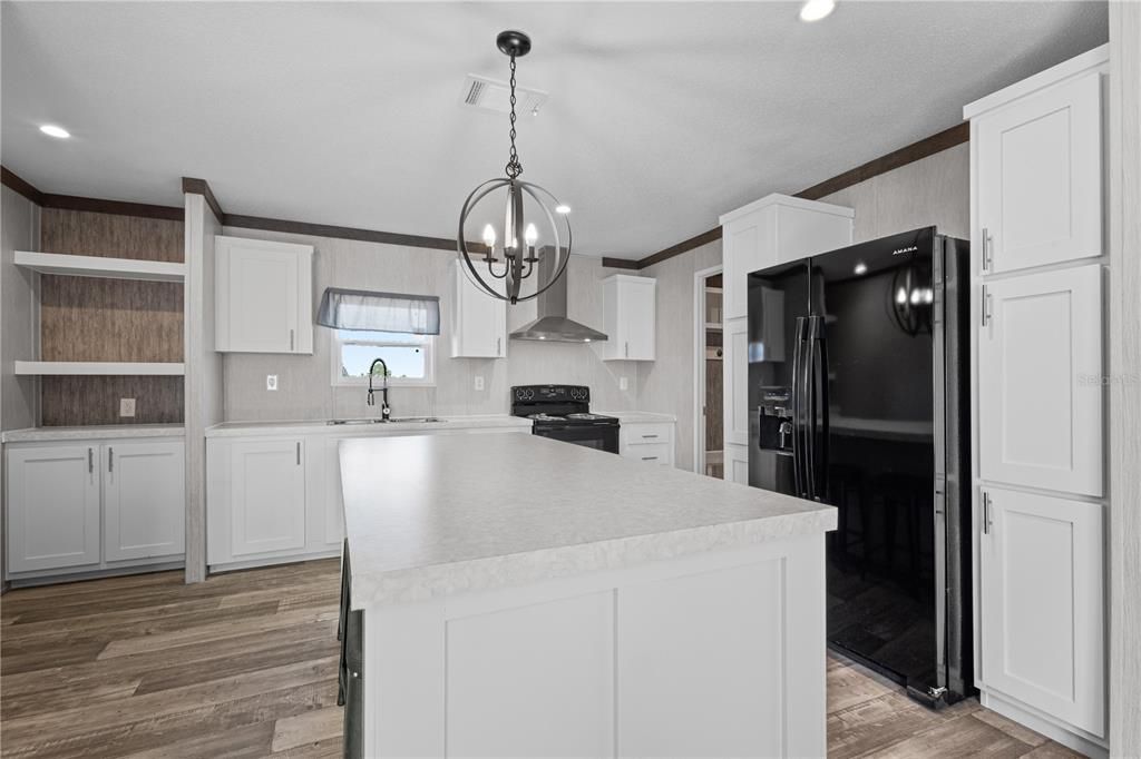 На продажу: $355,000 (2 спален, 2 ванн, 840 Квадратных фут)