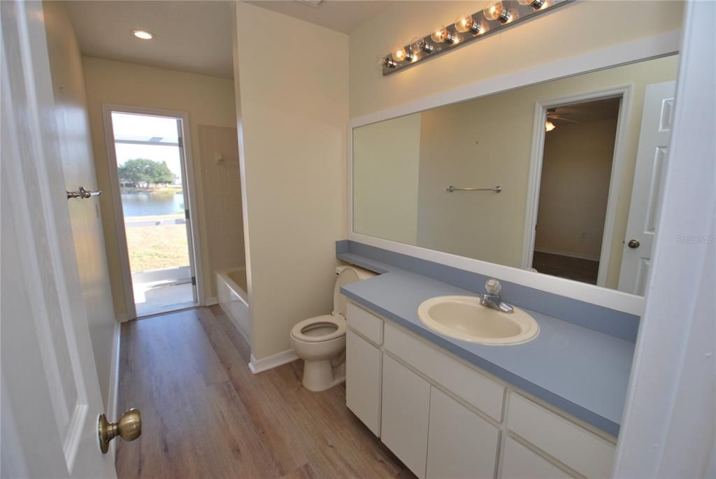 For Rent: $2,950 (4 beds, 3 baths, 2380 Square Feet)