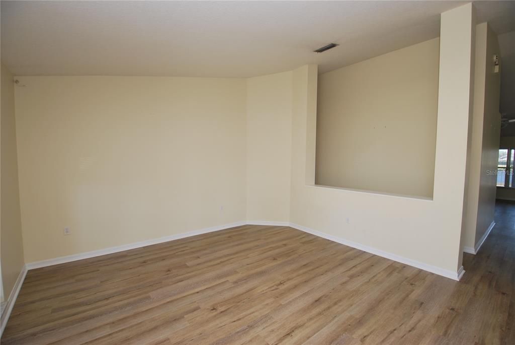 For Rent: $2,950 (4 beds, 3 baths, 2380 Square Feet)