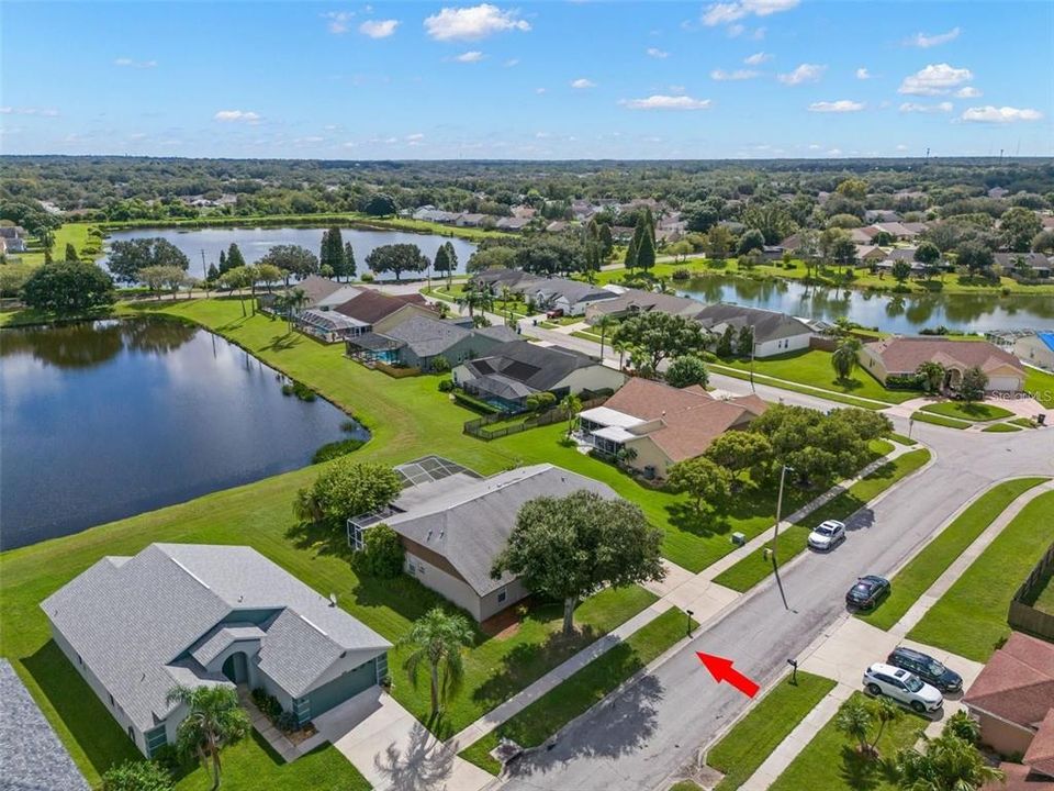 For Rent: $2,950 (4 beds, 3 baths, 2380 Square Feet)