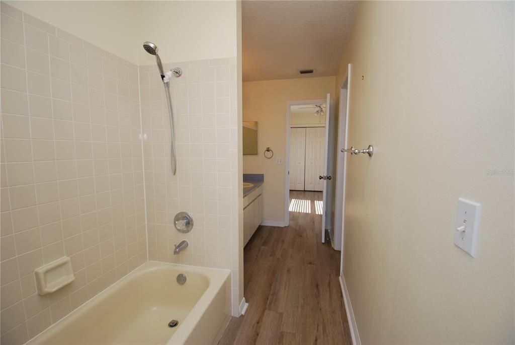 For Rent: $2,950 (4 beds, 3 baths, 2380 Square Feet)