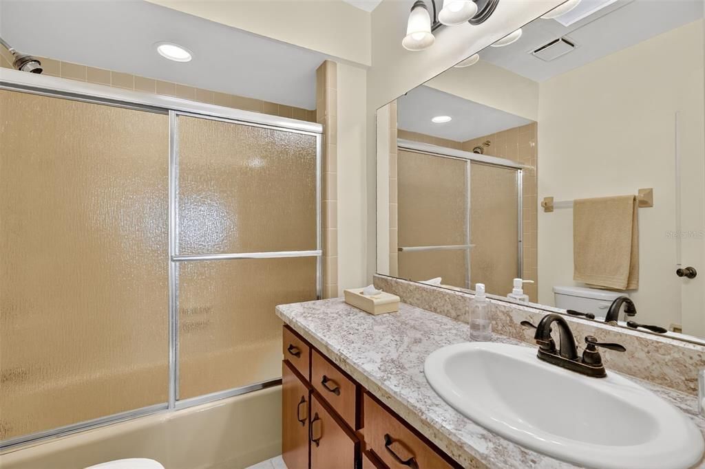 待售: $795,000 (3 贝兹, 2 浴室, 2095 平方英尺)