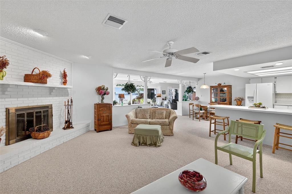 待售: $795,000 (3 贝兹, 2 浴室, 2095 平方英尺)