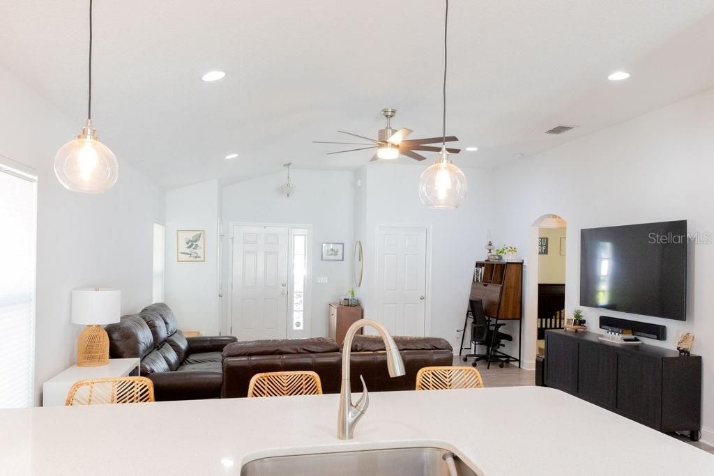 待售: $494,972 (3 贝兹, 2 浴室, 1428 平方英尺)