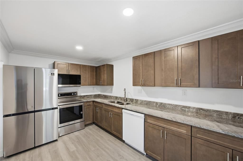 待售: $395,000 (3 贝兹, 3 浴室, 1422 平方英尺)